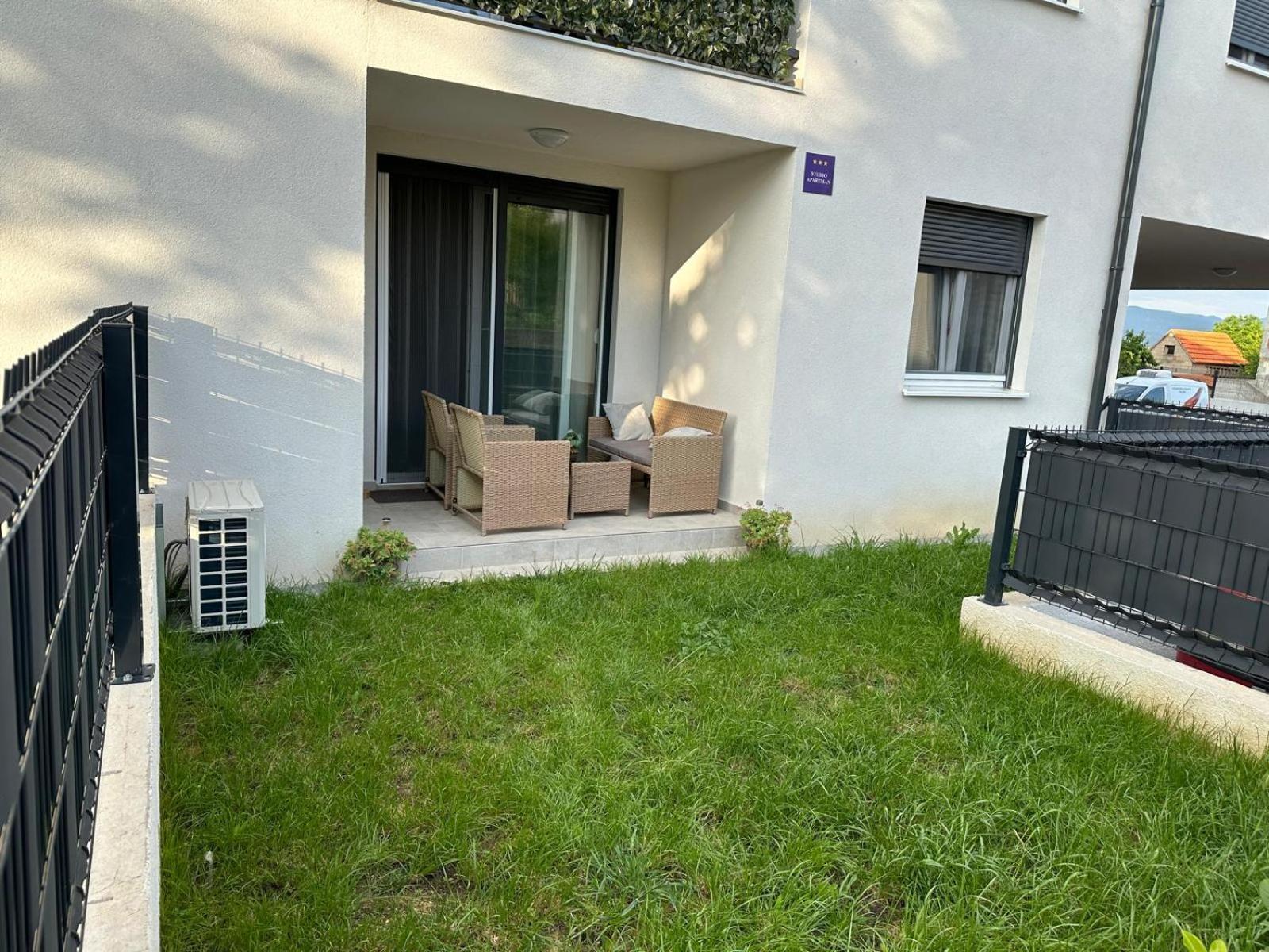 Studio Apartman Apollonia سيني المظهر الخارجي الصورة